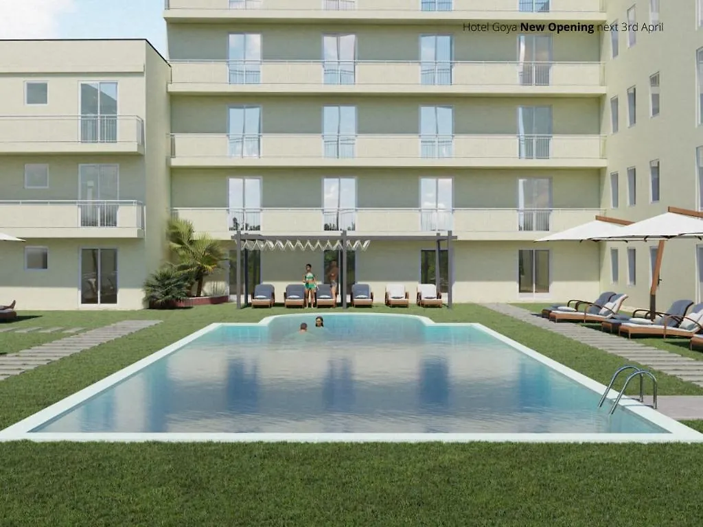יורט דה מאר Oyo Hotel Goya